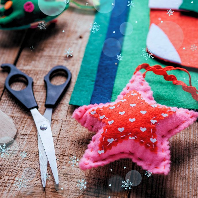Junior Stitch Club: Holiday